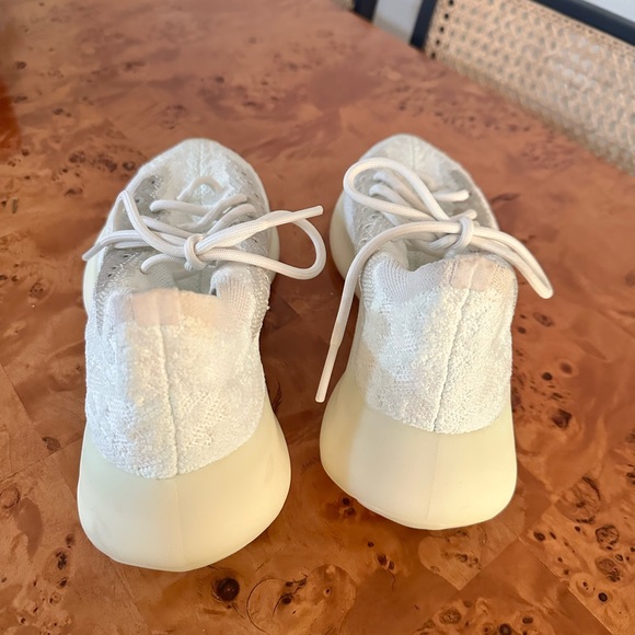 Yeezy Boost 380 Size 7 - Picture 3 of 8